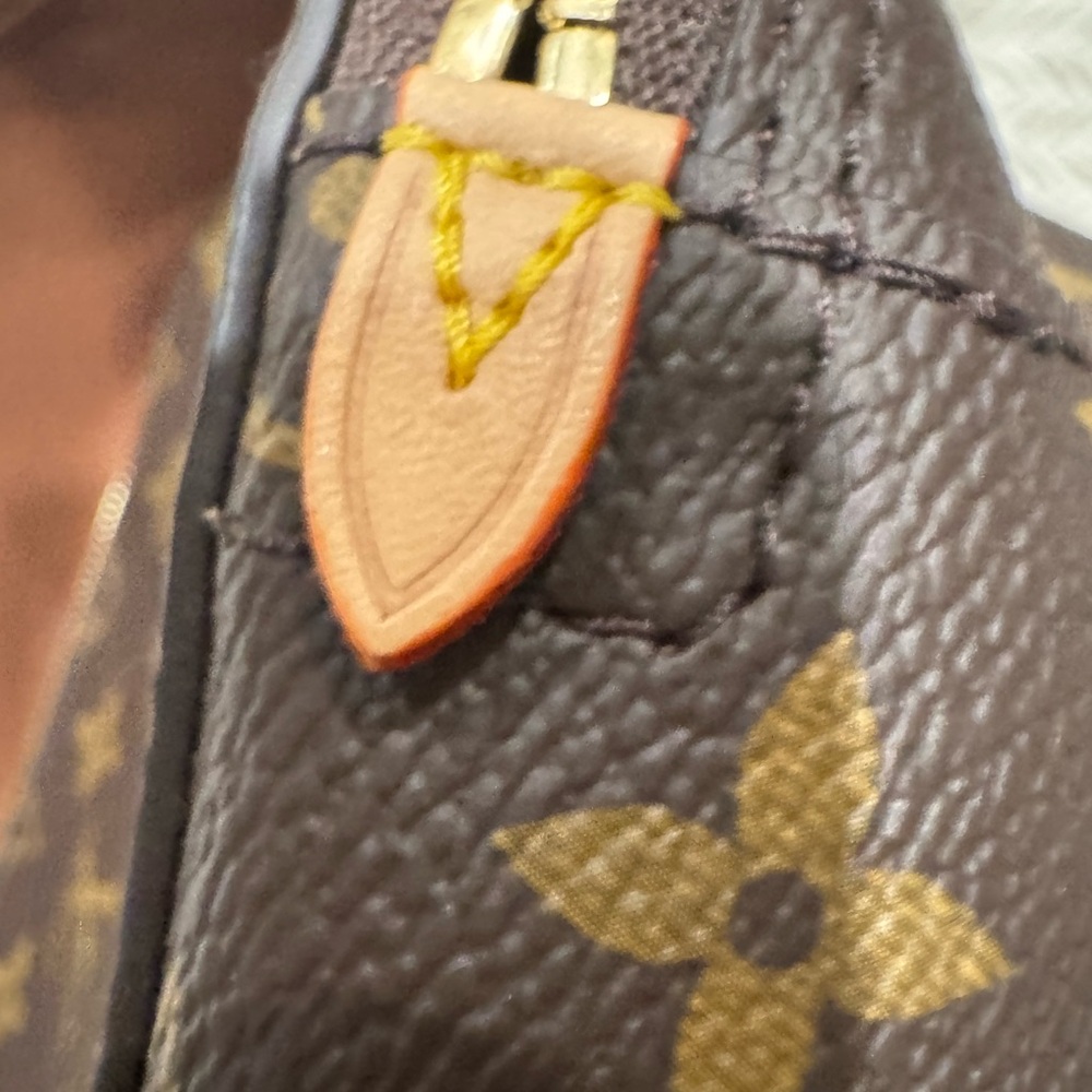 Louis Vuitton Monogram Packing Travel Cube MM Bag - Picture 9 of 13